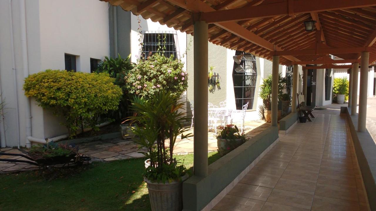 Hotel Santiago Lindóia Exterior foto